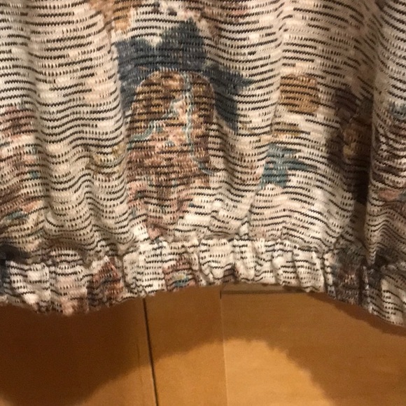 New CJ Banks top - Picture 4 of 6